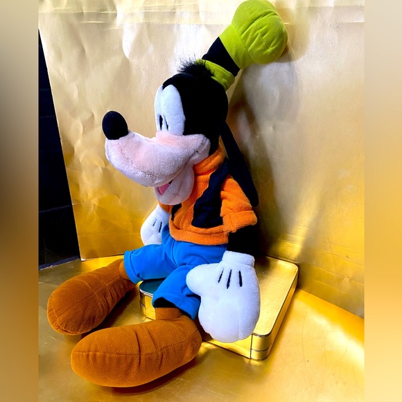 WALT DISNEY WORLD VTG GOOFY CHARACTER JUMBO SIZE 26” COLLECTIBLE PLUSH - Picture 5 of 14